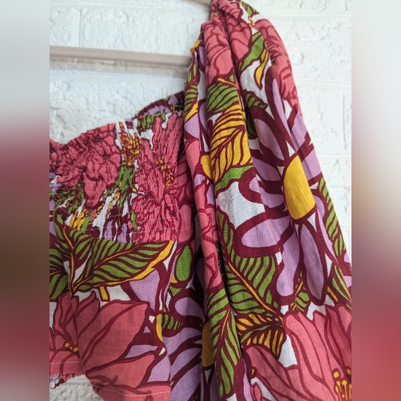 SWF Frida Exaggerated Puff Sleeve Floral Top - Picture 7 of 11